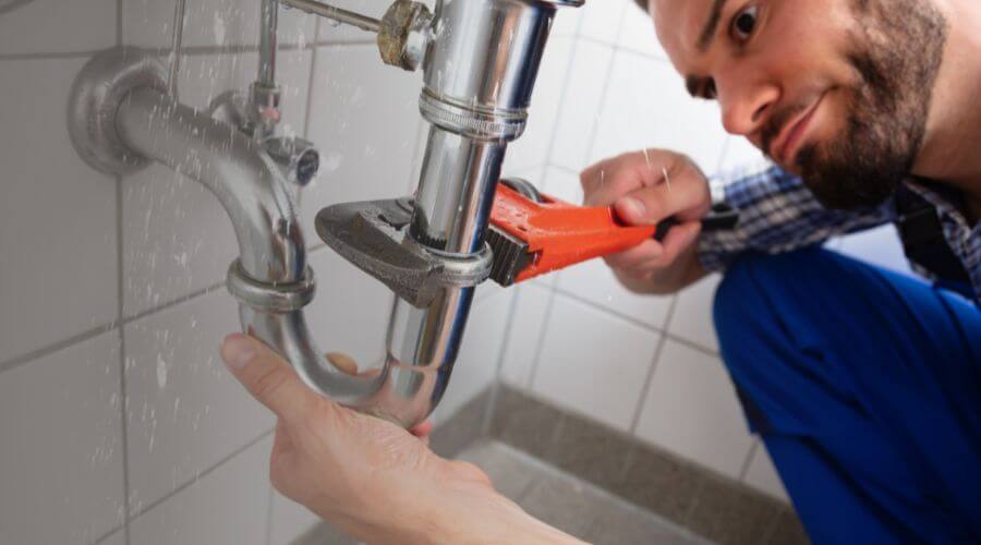 Professional same day plumber services in Center, ND